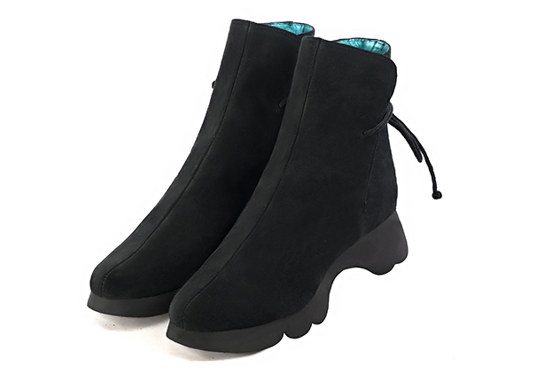 Matt black women's ankle boots with laces at the back.. Front view - Florence KOOIJMAN